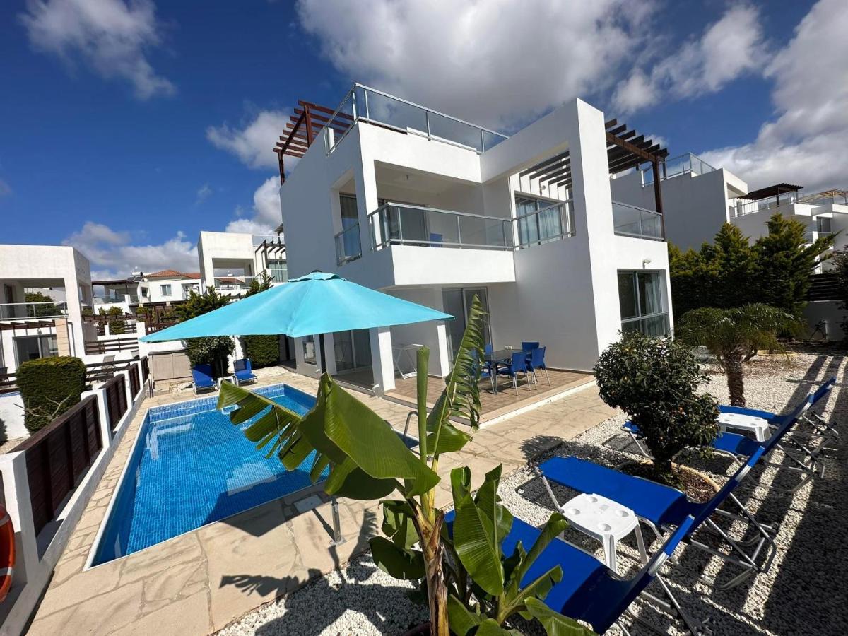 Villa Aqua Sunrise 1Km From Beach With Sea Views Coral Bay Exterior photo